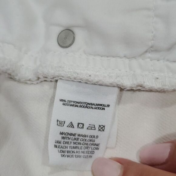 Free People | White Denim Mid-Rise Cutoff Shorts, Size 27 - Picture 4 of 4